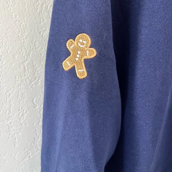 Embroidered Christmas Holiday Sweatshirt Sweater unisex Small Blue Pug crewneck - Picture 2 of 7